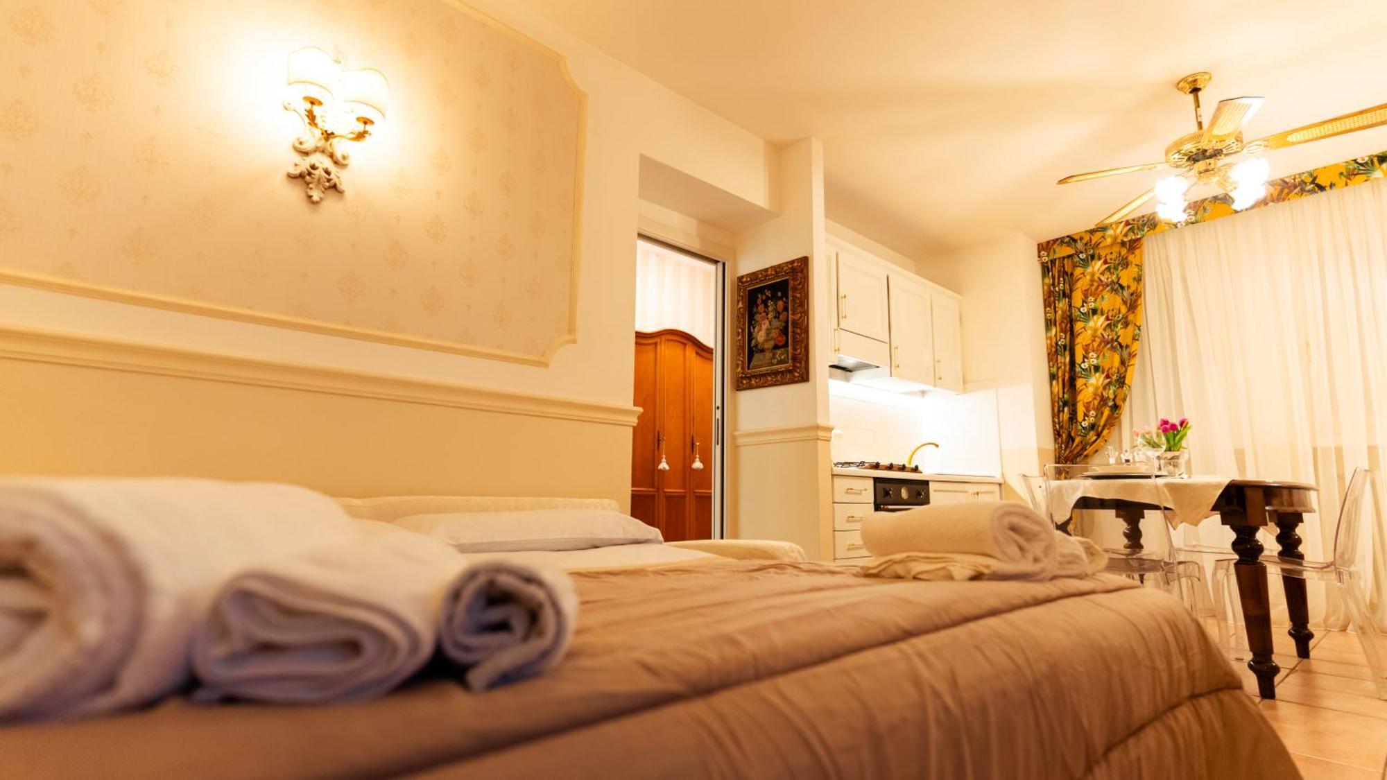New Cozy Apartment - City Centre Lecco Dış mekan fotoğraf